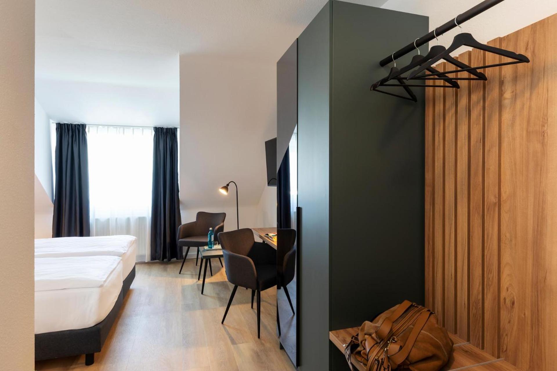 Achat Hotel Schwetzingen Heidelberg Buitenkant foto