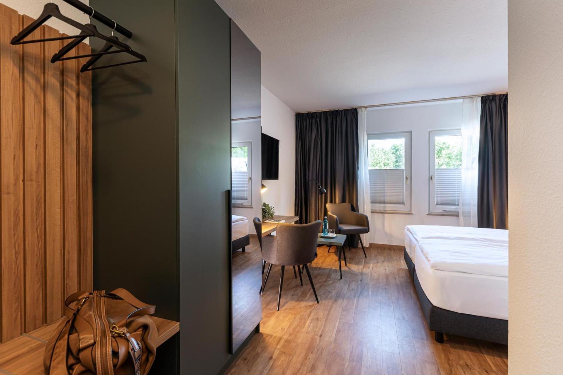 Achat Hotel Schwetzingen Heidelberg Buitenkant foto